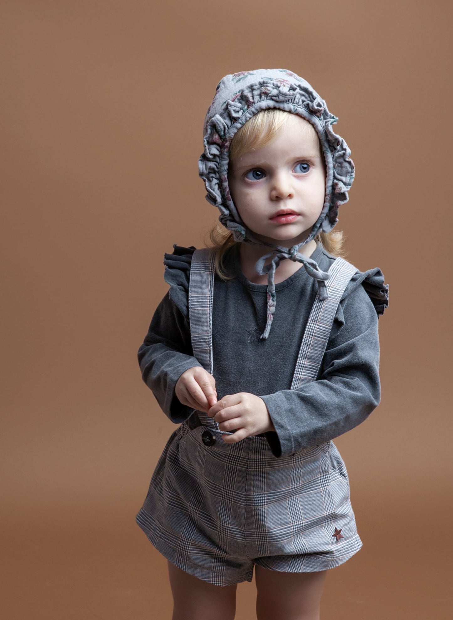 Tocoto Vintage Flower Print Bonnet in Grey