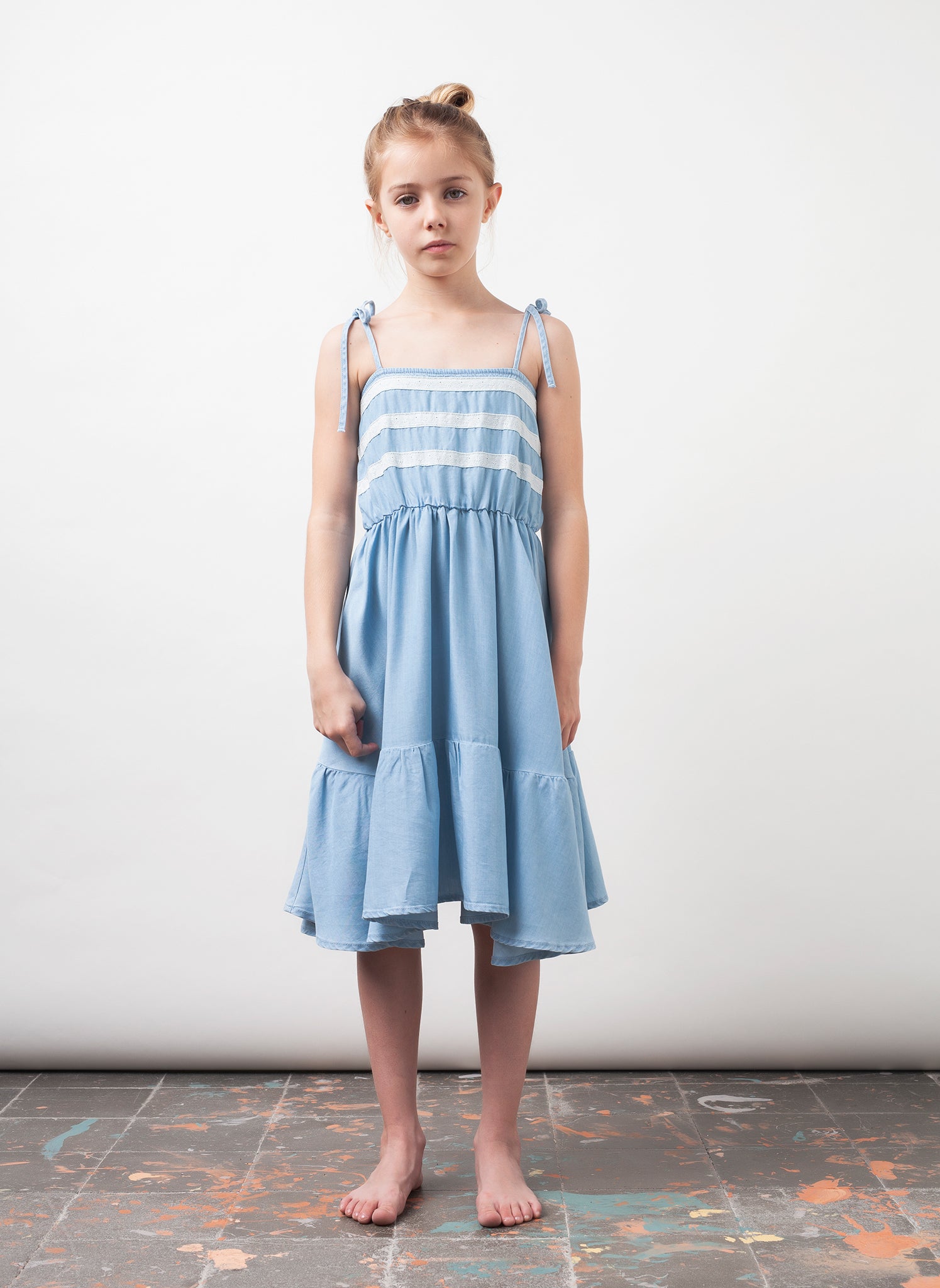 tocoto vintage Chambray and Lace Midi Girls Dress in Blue 10 / Blue tocoto vintage Chambray and Lace Midi Girls Dress in Blue 10 / Blue