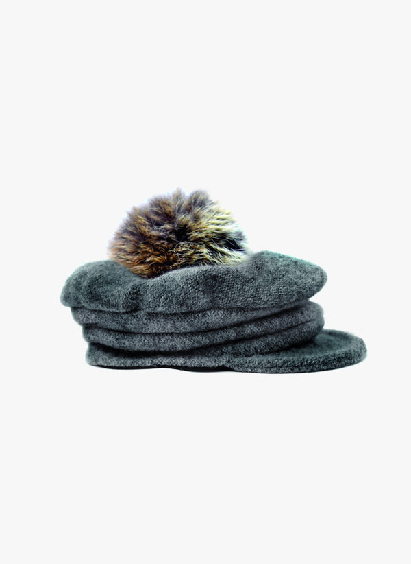 Amour Bows Newsboy Hat in Grey